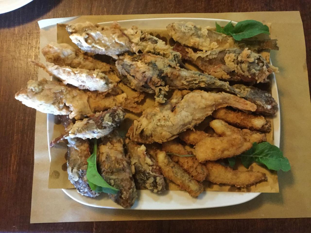 مبيت وإفطار بانيو أَ ريبولِ Casignano المظهر الخارجي الصورة